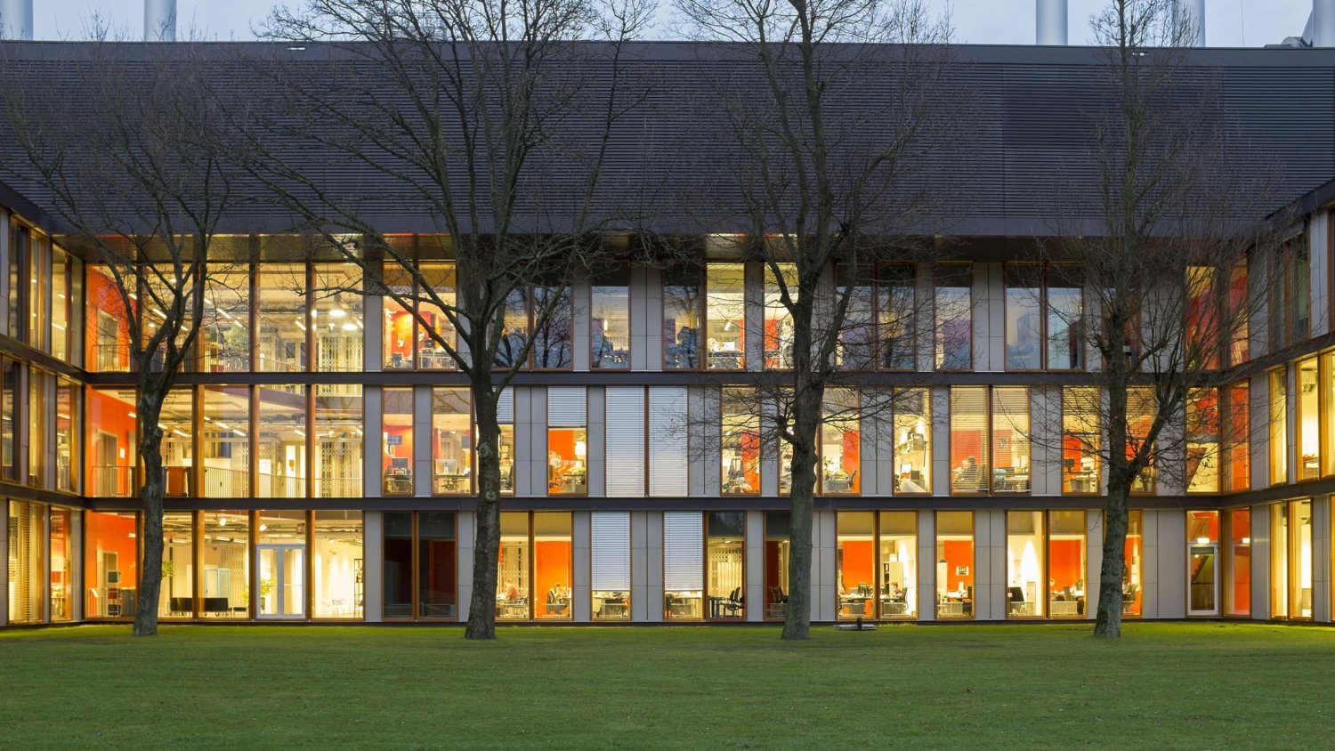 Contact pervasive systems group university of twente
