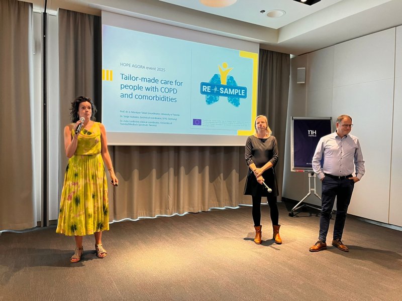 RE-SAMPLE coordinators presenting the project at HOPE Agora