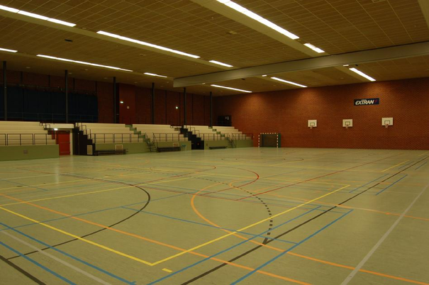 http://www.sport.utwente.nl/content/afbeeldingen/sporthal_2.jpg