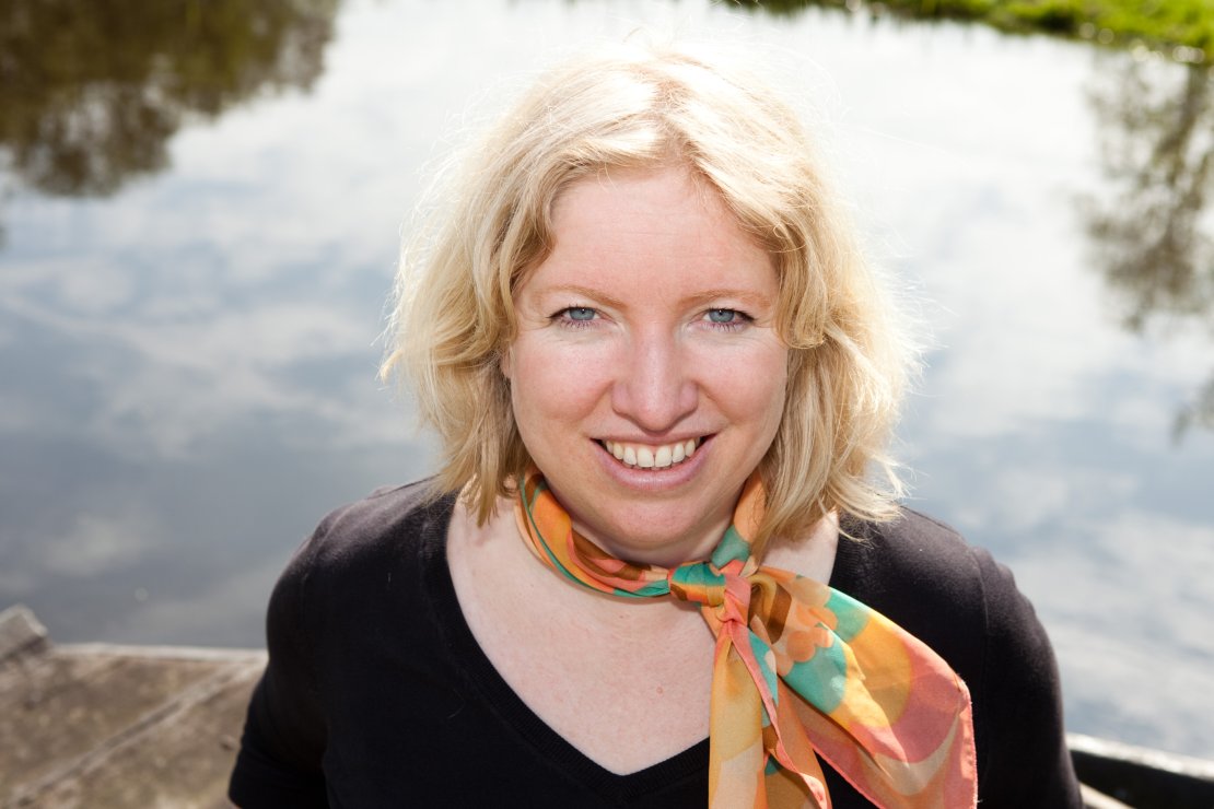 Dr. Lisette de Senerpont Domis