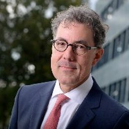 Stefan Kuks, watergraaf bij waterschap Vechtstromen, deeltijd hoogleraar Water Governance aan de Universiteit Twente