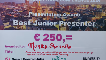 Monika Sharevska wins Best Junior Presenter Award