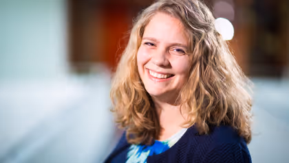 Universiteit Twente onderzoeker Greanne leeftink kijkt in de camera