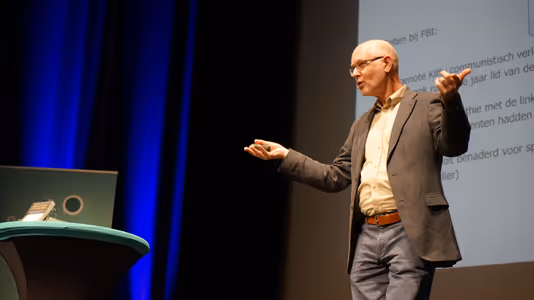 Science Cafe Oppenheimer | Frans Kingma 09-11