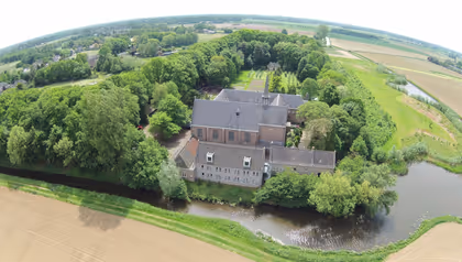 Picture of the Kasteelklooster Bronckhorst in Velp