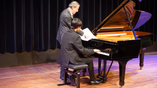Pianist Rio Ueyama 17-10