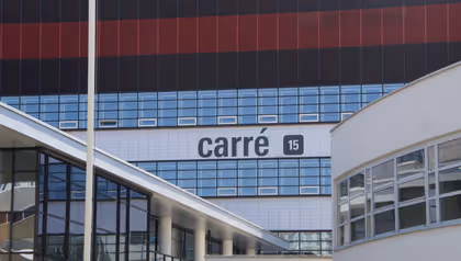 Carre building