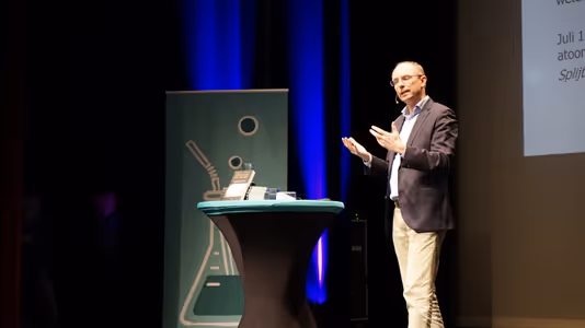 Science Cafe Oppenheimer | Machiel Kleemans 09-11