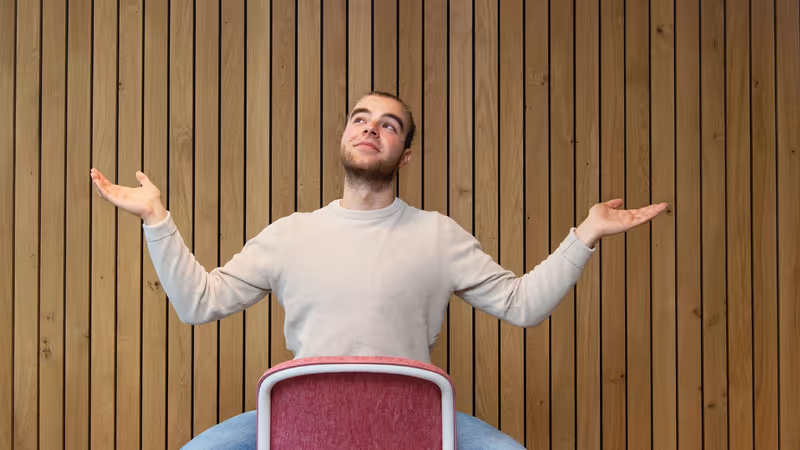 Student in doubt about what study to choose
