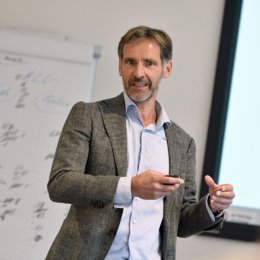 Dr. ir. Martin van Staveren