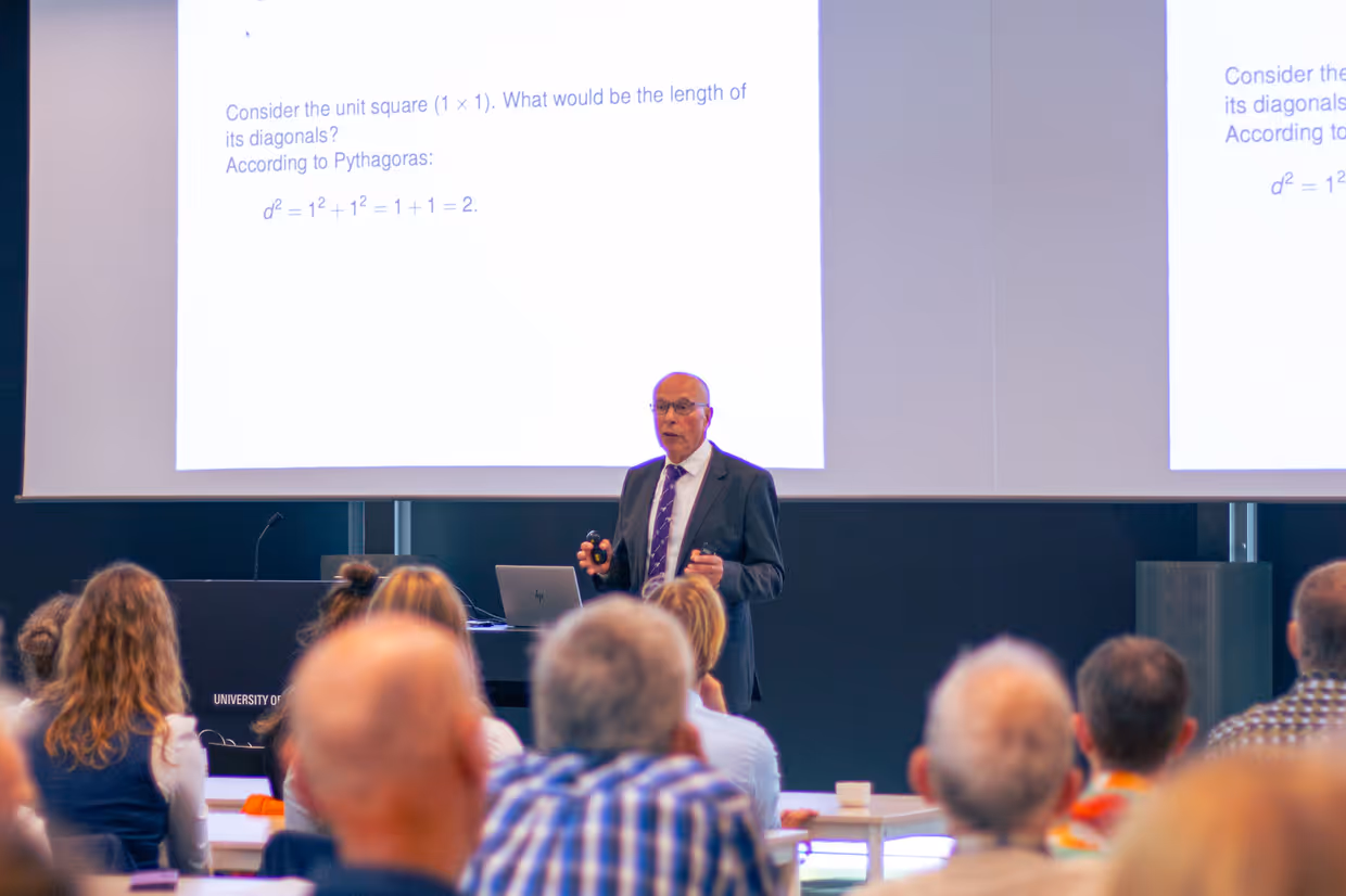Polderman during lecture